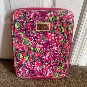 Lilly Pulitzer Agenda Folio in the Wild floral Confetti pattern
